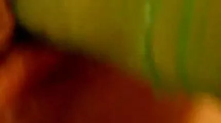 Bốn người da đen ngon ngọt đụ cô gái tóc vàng trong miệng và hậu sec nhat môn với sự thâm nhập gấp đôi.